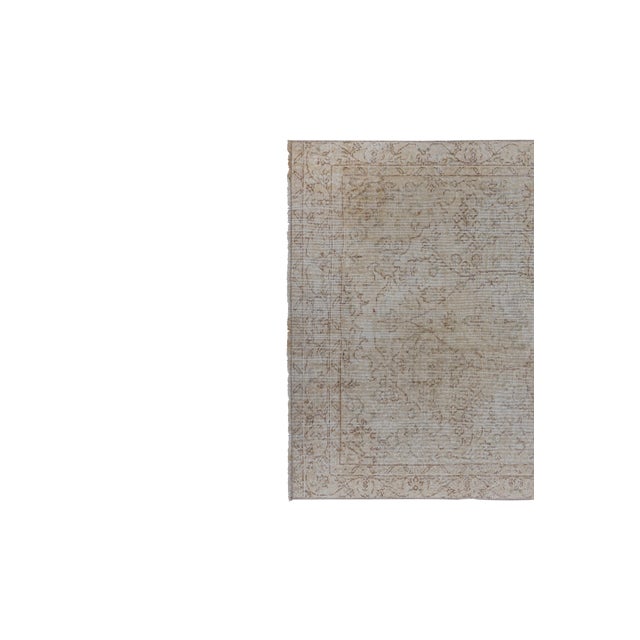Mid-Century Modern Hand Knotted Wool Turkish Sparta Rug 4'7'' X 8'7'' For Sale - Image 3 of 10