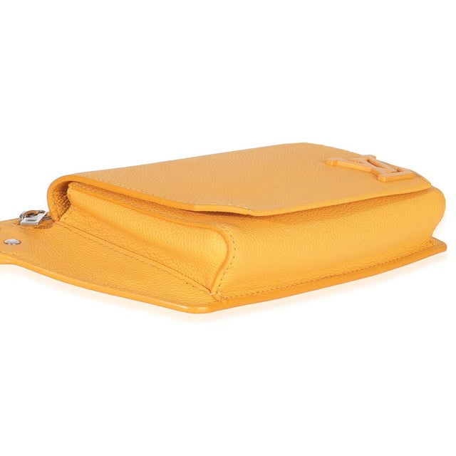 Yellow Safran Yellow Grained Calfskin Aerogram Takeoff Slingbag For Sale - Image 8 of 9