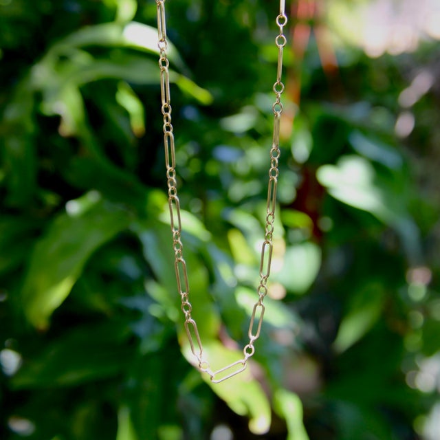 Metal Late 19th Century Victorian 14k Gold 28.5” Paperclip Link Variation Chain For Sale - Image 7 of 7