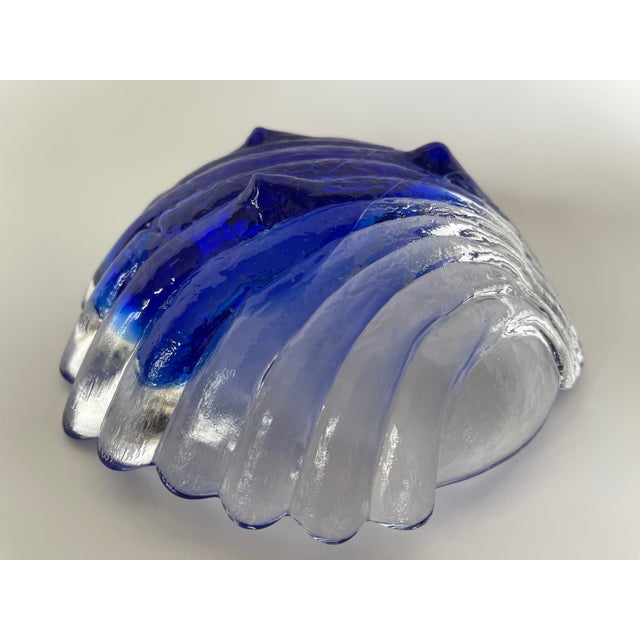 1980s 1980's Cobalt Blue and Transparent Textured Art Glass Seashell Bowl For Sale - Image 5 of 7