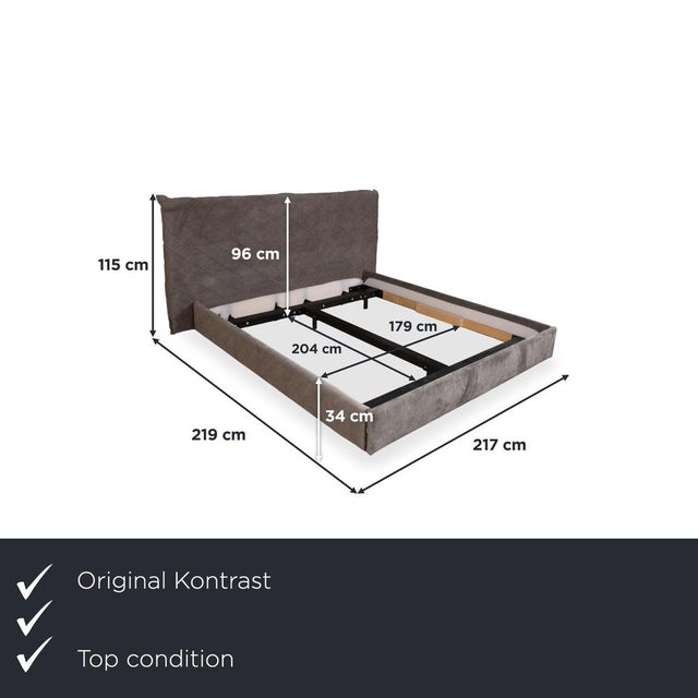 with this contrasting upholstered bed, you'll bring a true comfort highlight with modern aesthetics directly into your...