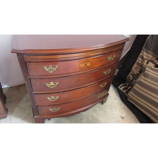 Rustic 1980s Lexington Mahogany Bachelors Chest Federal Server Bowfront Rustic For Sale - Image 3 of 9