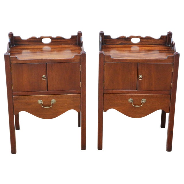 Antique Georgian Revival Mahogany Bedside Tables, 1950s, Set of 2 For Sale - Image 4 of 12