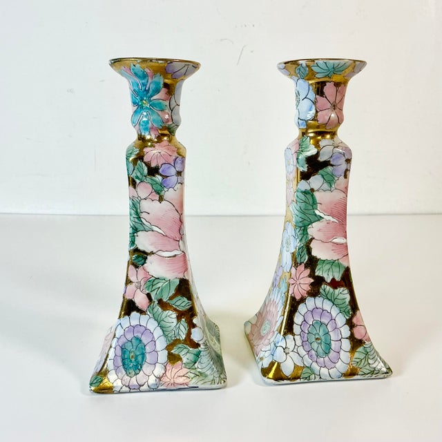 Ceramic 1980s Vintage Chinoiserie Boho Chic Hollywood Regency Peony Candleholders - A Pair. For Sale - Image 7 of 10