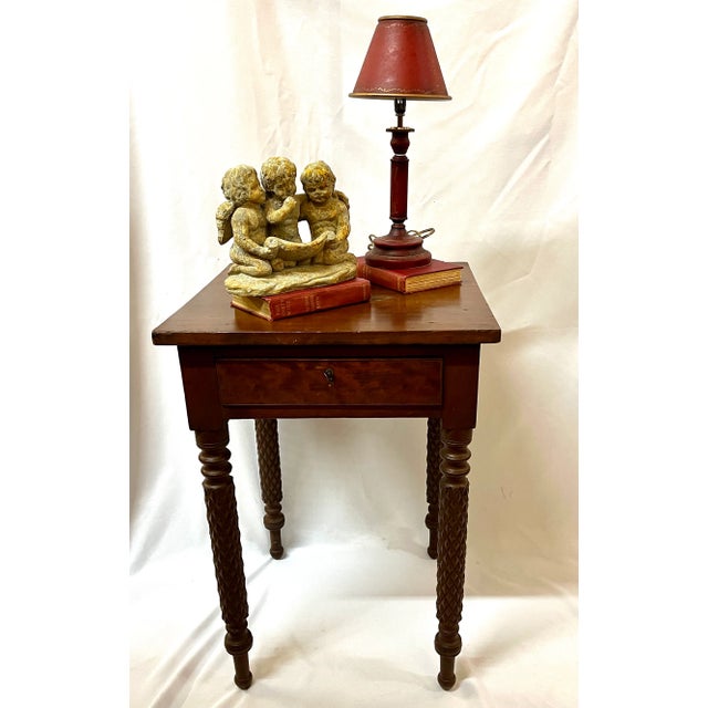 Traditional Early 1900s Antique Side Table with Locking Drawer and Carved Pineapple Legs For Sale - Image 3 of 11