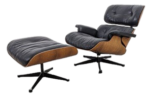 Set of Lounge Chair and Ottoman in Palisander by Charles and Ray Eames for Herman Miller