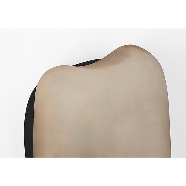 2020s Kelly Wearstler for Visual Comfort Signature Formosa 20" Linear Sconce in Alabaster and Bronze For Sale - Image 5 of 8