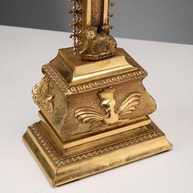 Wood Crucifix in Gilded Wood and Biscuit Porcelain For Sale - Image 7 of 9