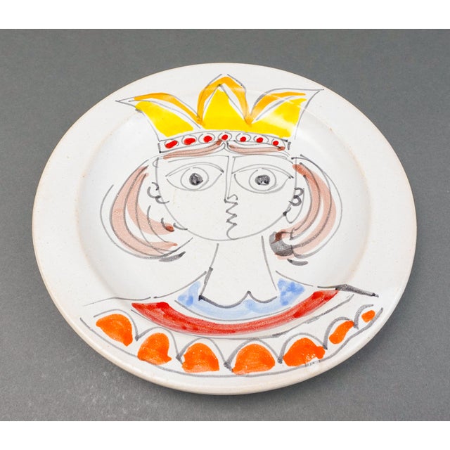 Desimone Italy 65 Signed Vintage Mid Century Modern Hand Painted Queen Art Pottery Plate. Measures approximately 9 5/8"...