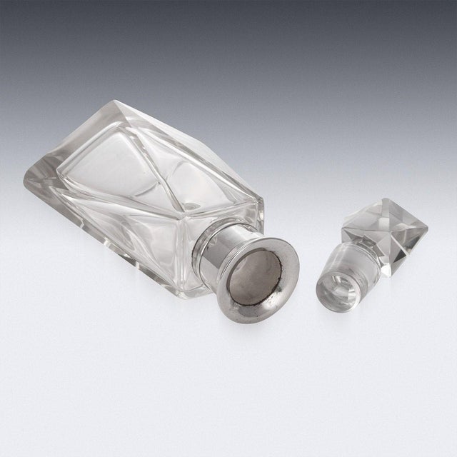 1930s 20th Century French Art Deco Silver & Glass Decanter, 1930s For Sale - Image 5 of 10