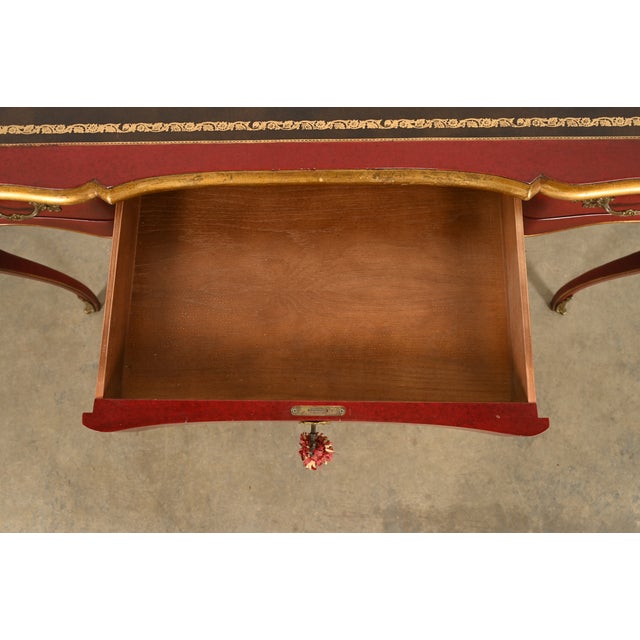 John Widdicomb French Louis XV Red Lacquered Leather Top Bureau Plat Desk With Mounted Bronze Ormolu For Sale In South Bend - Image 6 of 13