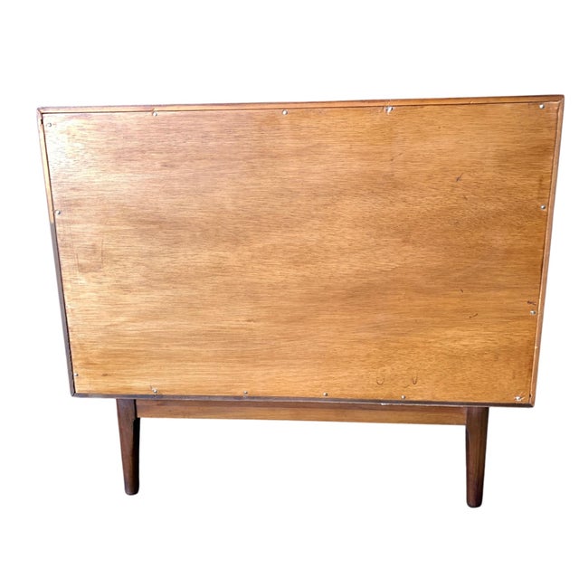 Cinnamon 1960s Mid-Century Modern Walnut Side Table Designed by Kipp Stewart for Drexel Declaration For Sale - Image 8 of 12