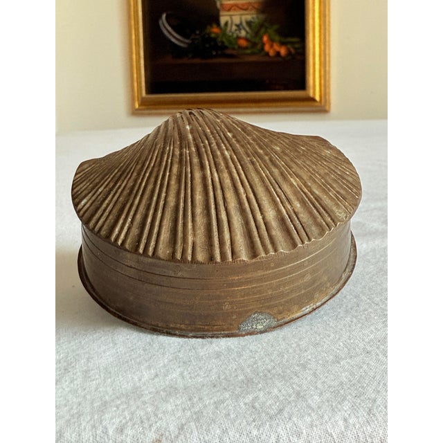 Vintage Hollywood Regency Style Brass Shell Keepsake Box For Sale - Image 4 of 11