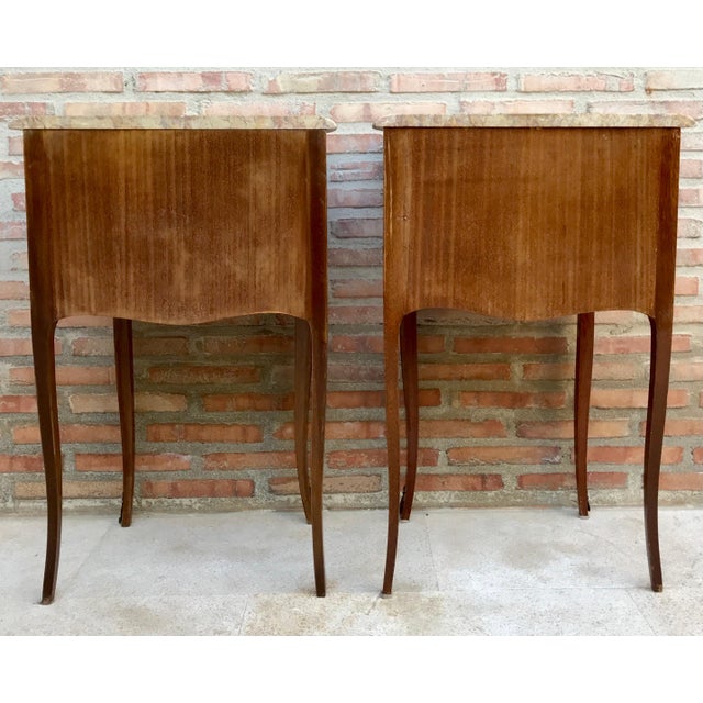 Mid 20th Century Bedside Tables in French Walnut with Marquetry & Marble Top, Set of 2 For Sale - Image 14 of 18