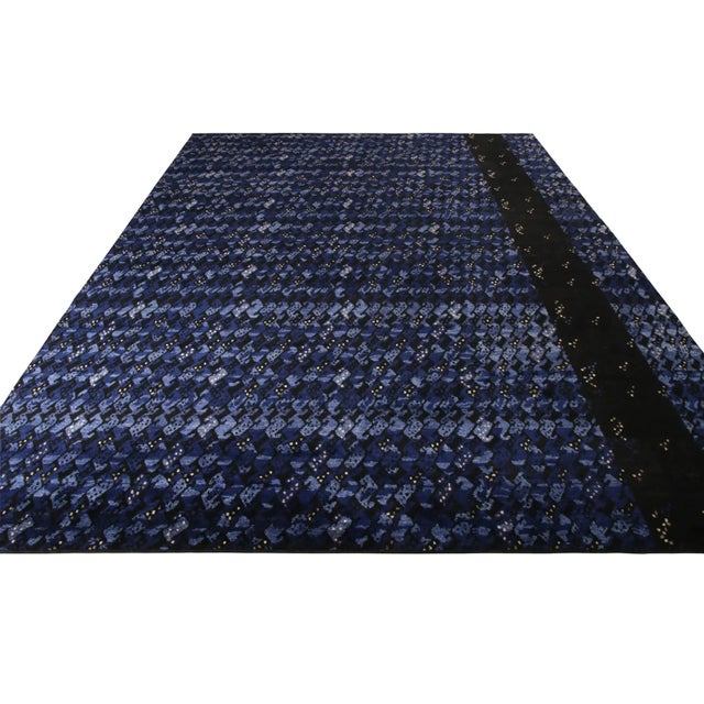 Hailing from Rug & Kilim’s Scandinavian pile collection, a 10x14 rug boasting a refined geometric pattern prevailing in...