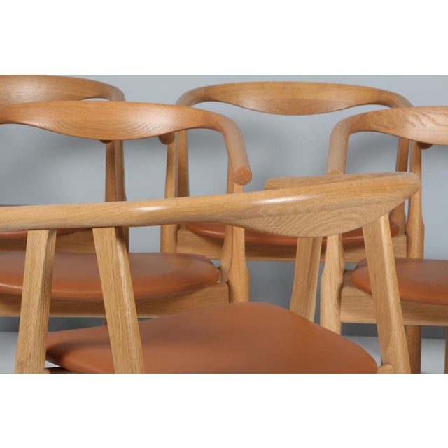 Model GE-525 Armchairs in Oak and Aniline Leather by Hans J. Wegner for Getama, 1990s, Set of 6 For Sale - Image 10 of 12