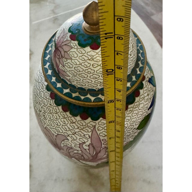 Vintage Zi Jin Cheng Chinese White Cloisonne Floral Lidded Ginger Jar - 11.5" H For Sale - Image 10 of 12