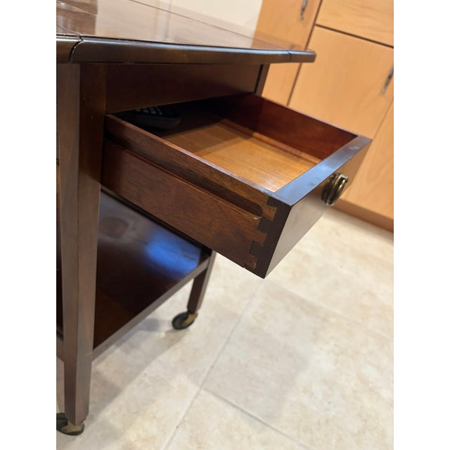 Traditional Mid-Century Drop Leaf Tea Table For Sale - Image 3 of 10