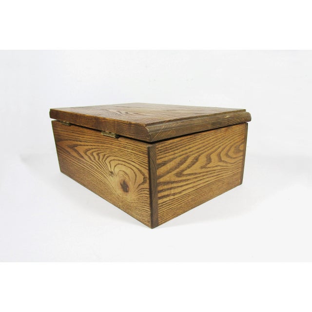 Brown 1970s Vintage Large Oak Wood Jewelry Storage Keepsake Box For Sale - Image 8 of 10