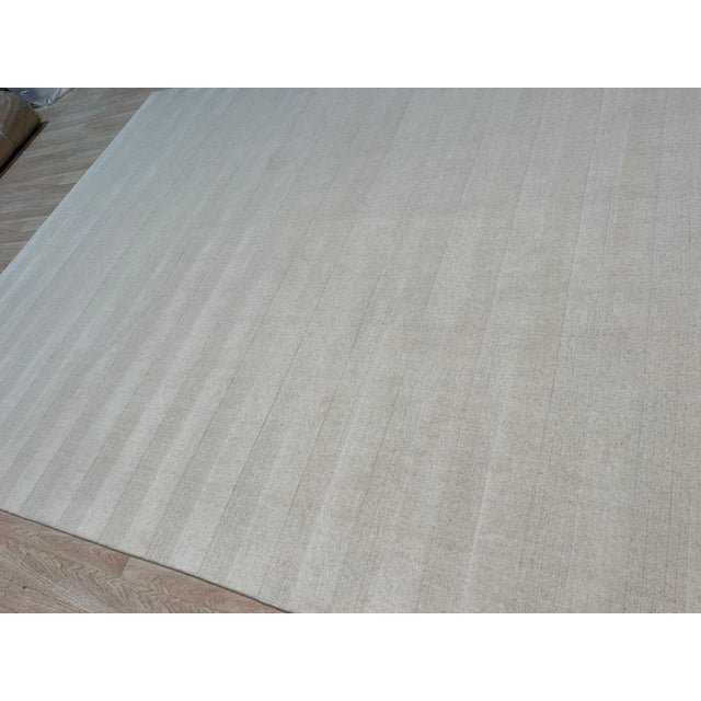 Indian 9x12 Yara Alluring Ligth Gray Stripe Geometric Modern Handmade Wool Carpet Rug For Sale - Image 3 of 8