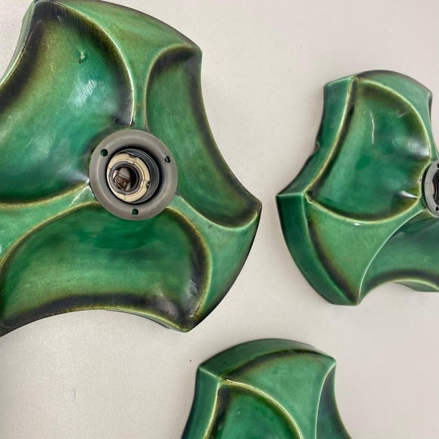 Sputnik Green Ceramic Wall Lights attributed to Pan Ceramics, Germany, 1970s, Set of 3 For Sale - Image 4 of 16