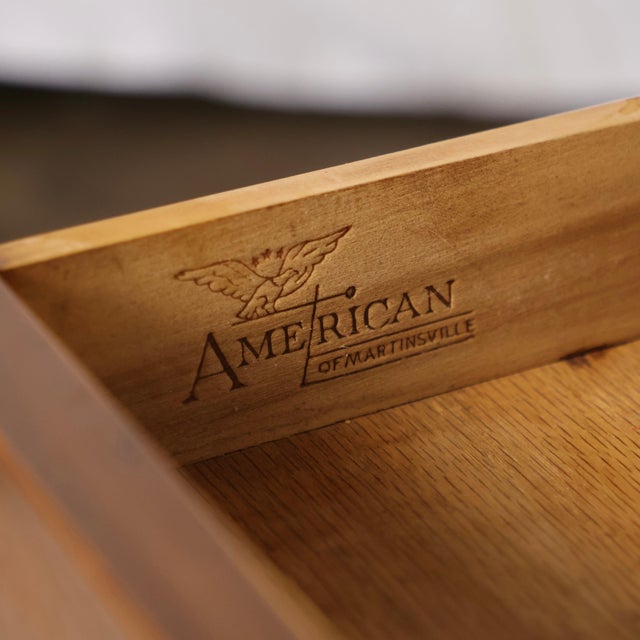 Merton Gershun for American of Martinsville Vintage Pair of Mid Century Modern Nightstands End Tables C. 1960s For Sale - Image 9 of 9