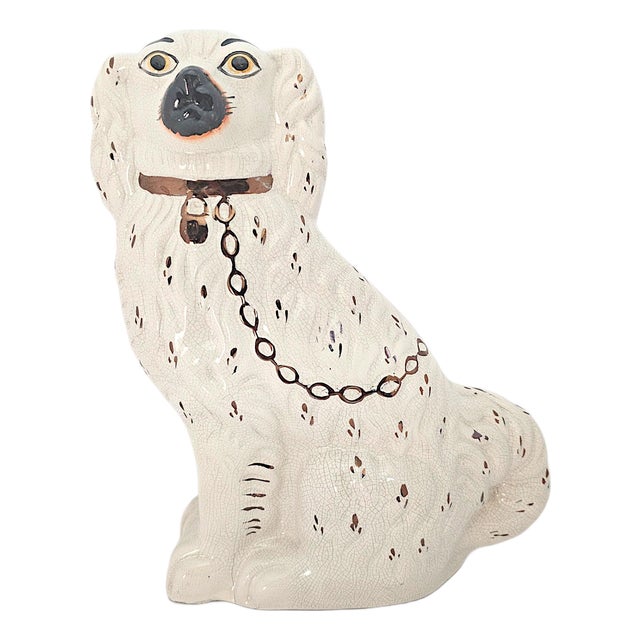Early 20th Century English Staffordshire-Style King Charles Spaniel Mantel Dog For Sale