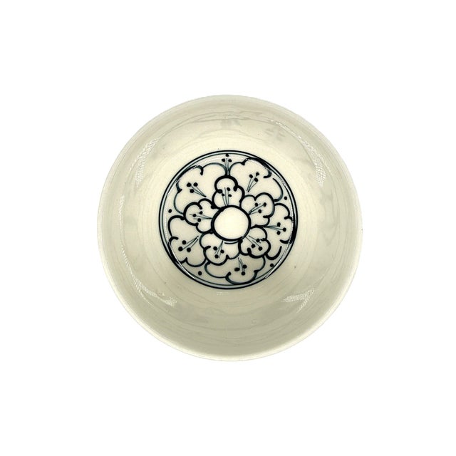 2020s Set of 6 Bat Trang Vietnamese Ceramic Bowls Hand Painted in Blue Floral & Geometric Patterns For Sale - Image 5 of 18