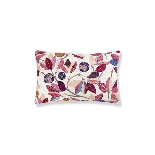 Inspired by traditional Japanese watercolors, Linden depicts an array of exotic foliage, painted in four soothing...