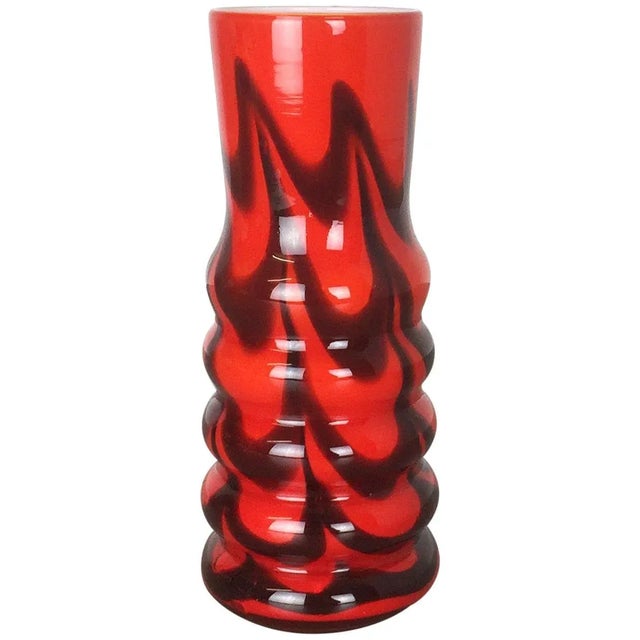 Vintage Opaline Florence Vase from Carlo Moretti, Italy, 1970s For Sale - Image 10 of 10