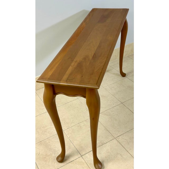 Solid wood Queen Anne style sofa table/console table. Perfect size for a foyer or entry way. Clean, sturdy and in...