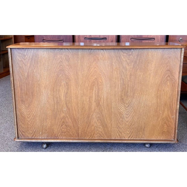 Mid 20th Century English Oak Cabinet / Bookcase by Priory Furniture, Uk c.1950 For Sale - Image 4 of 12