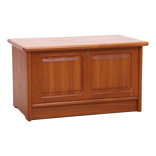 Vintage Teak Chest from Dyrlund, 1960s For Sale
