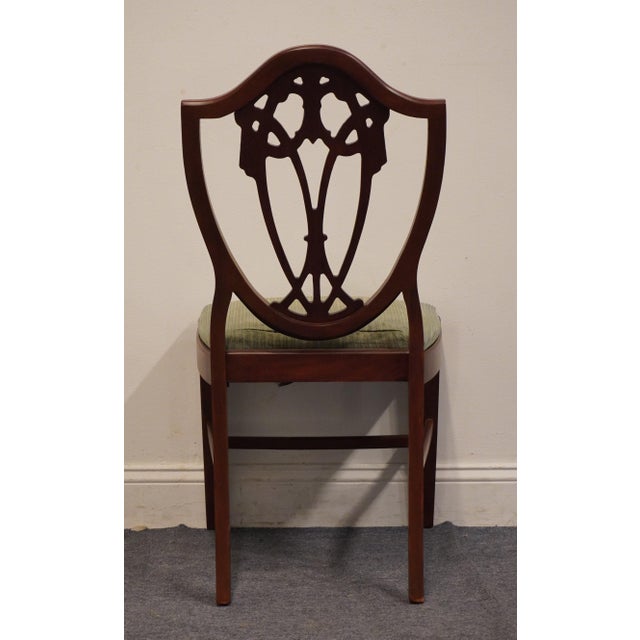 Vintage Solid Mahogany Duncan Phyfe Style Shield Back Dining Side Chair For Sale In Kansas City - Image 6 of 9