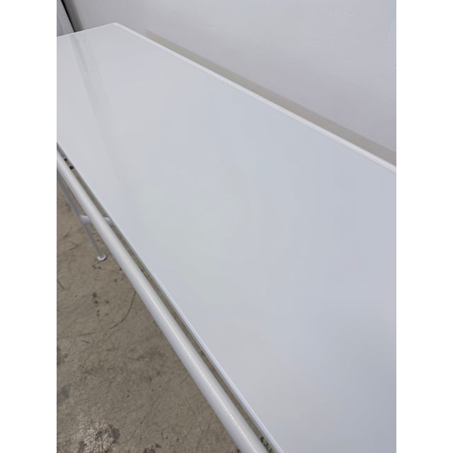 White Richard Schultz White Porcelain 1966 Collection Outdoor High Table for Knoll For Sale - Image 8 of 17