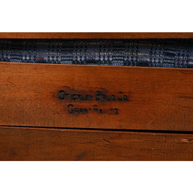 Stickley Brothers Antique Arts & Crafts Carved Oak Barley Twist Lounge Chair, Circa 1920s For Sale - Image 13 of 14