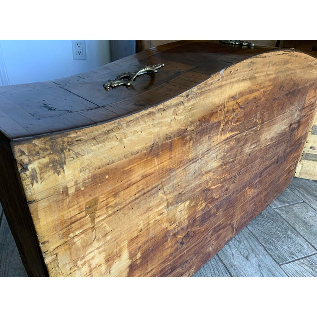 18th Century Italian Burl Walnut Commode For Sale - Image 12 of 18