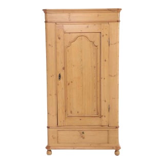 European Scrubbed Pine Linen Press Wardrobe, Late 19th Century For Sale