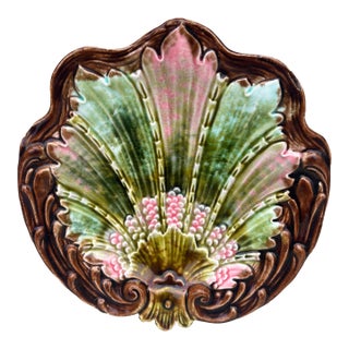 Continental Majolica Dish Leaf, Circa 1890 For Sale
