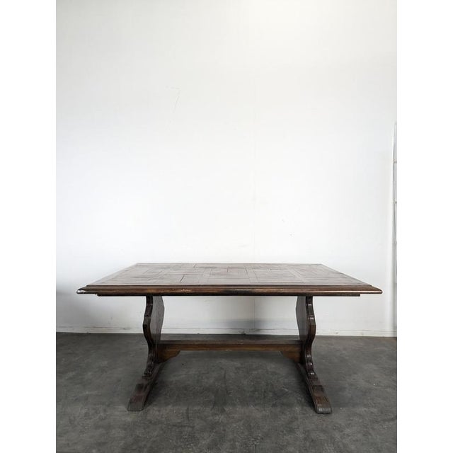 Oak Farmhouse Table with Paneled Top and Lyre-Shaped Legs, 1940s, in Very Good conditions. Designed 1920 to 1949