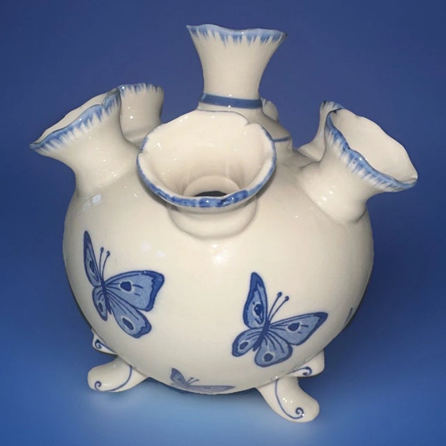 A delightful and whimsical take on the classic Dutch Delftware tradition: this vintage Andrea by Sadek tulipiere (tulip...