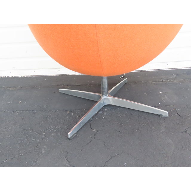 Mid Century Modern Swivel Rocking Orange Egg Chair Fritz Hansen Style 6608 For Sale - Image 15 of 18
