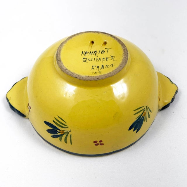 Vintage Henriot Quimper Soleil Yellow Handled Bowl/Cider Cup With Breton Man & Floral Motif For Sale In Buffalo - Image 6 of 7