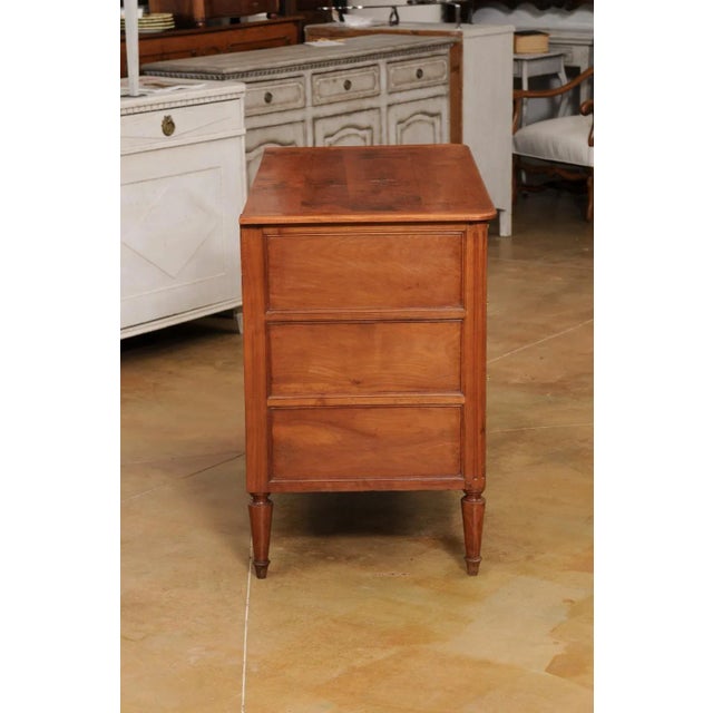 Wood Late 18th Century French 1790s Louis XVI Period Cherry Three-Drawer Commode with Fluted Side Posts For Sale - Image 7 of 13
