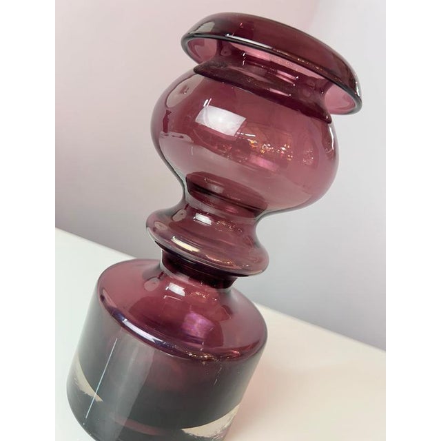 Pompadour Vase in Wine Red by Nanny Still for Riihimäen Lasi For Sale - Image 3 of 11