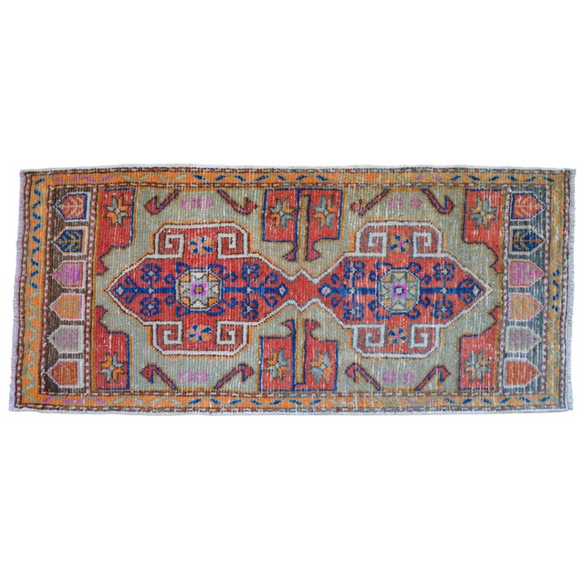 Hollywood Regency 1960s Vintage Hand Made Faded Rug - 1′7″ × 3′7″ For Sale - Image 3 of 12