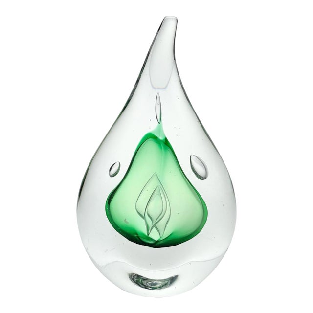 1990s Adam Jablonski Art Glass Teardrop “Pear” Green Paperweight Sculpture For Sale