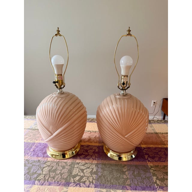 Large Pair of Vintage 1980s Art Deco Revival Grotto Shell Table Lamps - Peachy Pink For Sale - Image 4 of 12