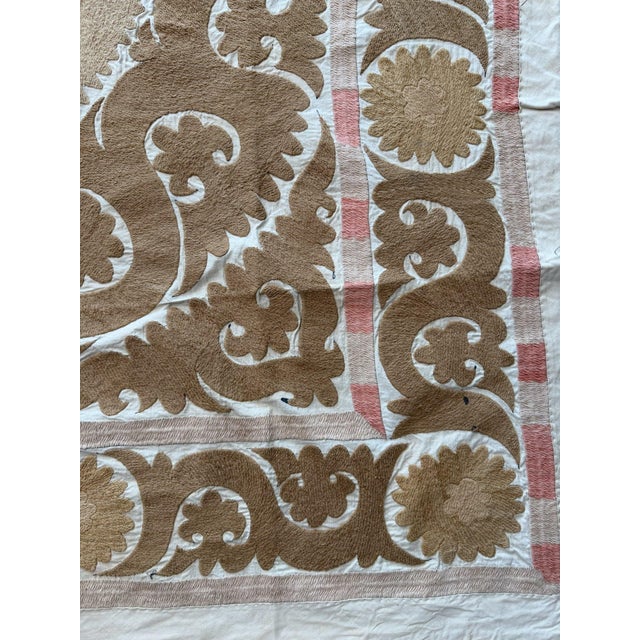 Mid-Century Modern Hand-Embroidered Neutral Tan Suzani Wall Hanging For Sale - Image 3 of 9