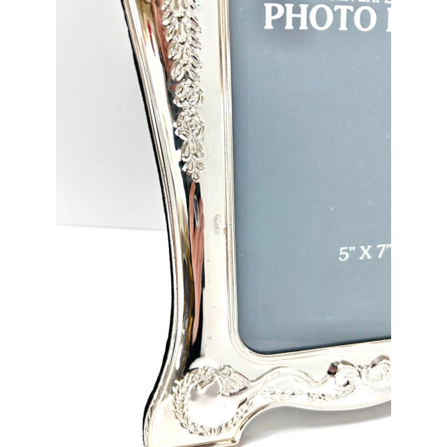 Vintage Silverplate Repoussé Picture Frame With Bows & Swags – Hollywood Regency Style For Sale In Louisville - Image 6 of 9